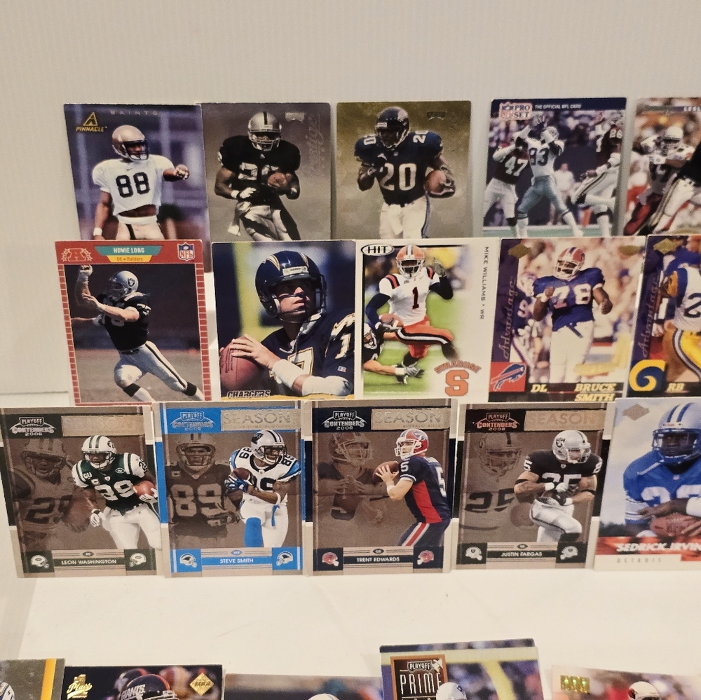 NFL Football Card Collection Set - Picture 12 of 16